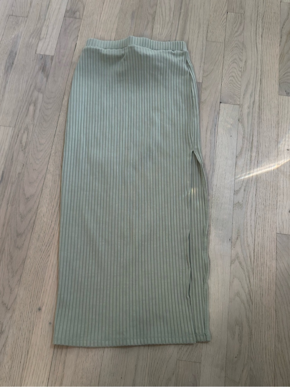 Princess Polly Ribbed Midaxi Skirt w Slit in Sage Green 4 EUC